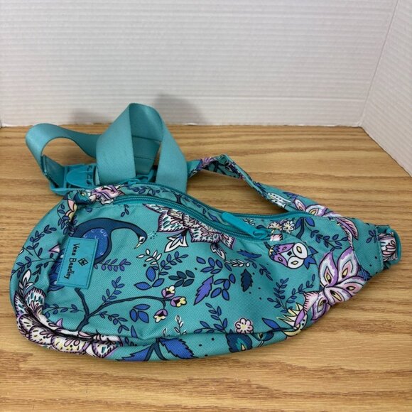 Vera Bradley Essential COMPACT Sling Bag Backpack ~ PEACOCK GARDEN - Picture 3 of 8